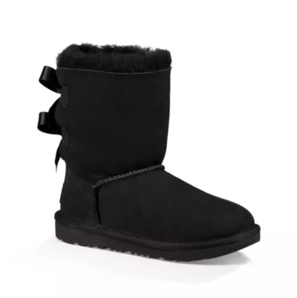 UGG Kid Bailey Bow in Black